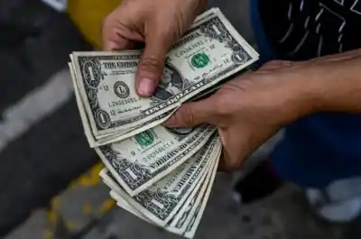 El dólar mayorista rompió los $1.500: qué hay detrás del salto que enciende alarmas