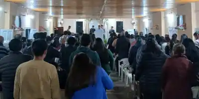 El templo explotó de fieles: la celebración que unió a varias provincias en Matará