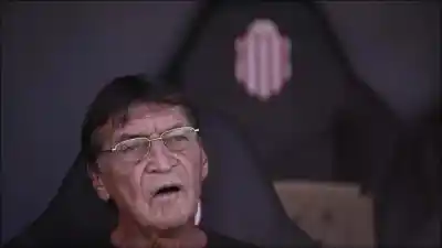 Falcioni estalla tras la derrota: la bronca que carcome al Decano y el detalle que nadie se esperaba