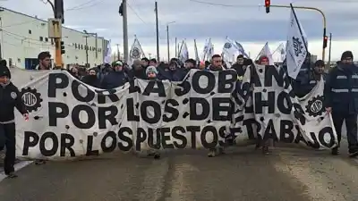 Tensión en Mirgor: los 25 delegados siguen afuera y el gremio confirmó un paro que promete ser multitudinario