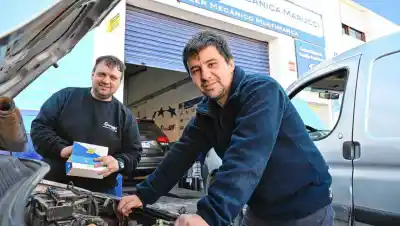 De un taller de los '80 a la era de los autos híbridos: la increíble reinvención de una familia de Roca