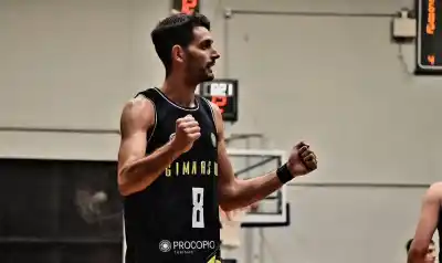 El Mensana no se rindió: venció a Provincial en un partido pendiente y ahora comparte la cima
