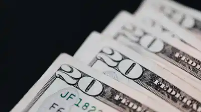 El dólar paralelo se desploma: el dato que sorprendió a todos los mercados este lunes