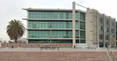 Pagaron por su casa y la empresa desapareció: la estafa que denuncian en Santa Rosa