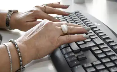 Nueva oportunidad para jubilados: la UNJu lanza cursos gratuitos con un detalle que no todos conocen