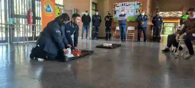 Escuela Especial de Monteros: Alumnos se capacitaron en Primeros Auxilios