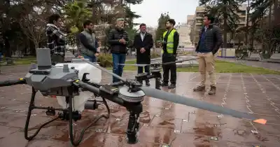El dron que vuela a 20 metros y ahora cuida los árboles de la Ciudad