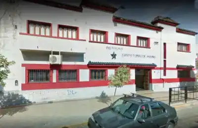 Hallan un nuevo mensaje amenazante en el baño de una escuela y activan el protocolo