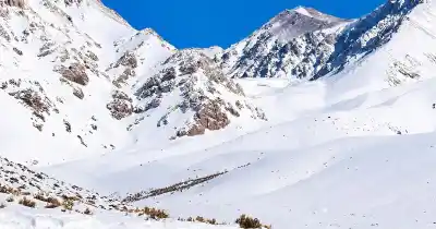 La Cordillera acumula nieve como hacía años y San Juan ya mueve máquinas para evitar desastres