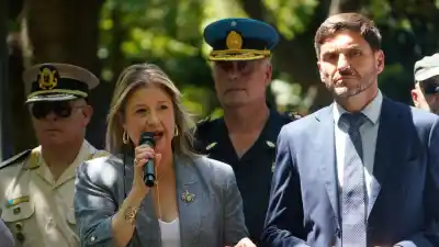 El plan secreto de Pullaro para el verano: reunión clave con Monteoliva en Buenos Aires