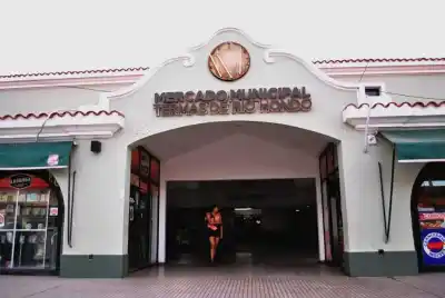 Horror en una carnicería de Termas: un trabajador terminó en cirugía tras un accidente con un cuchillo