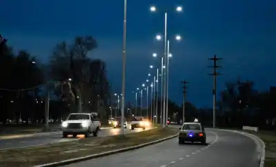 El corredor que estuvo a oscuras y ahora ilumina el oeste de Santa Rosa