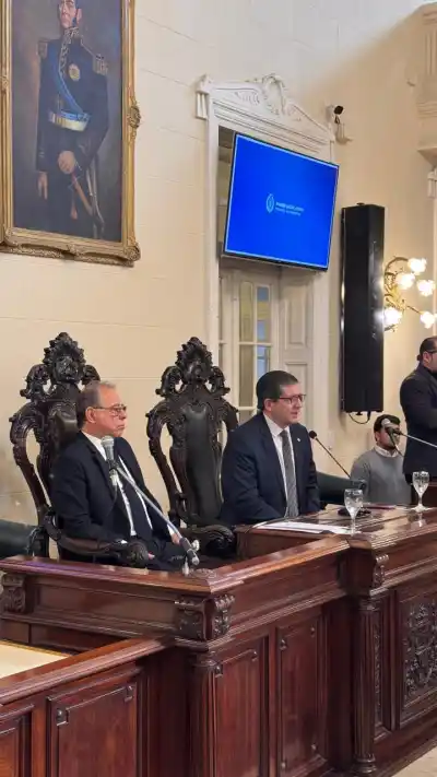 Lanzan un sitio web para consultar todas las leyes de Corrientes y marcan un hito histórico