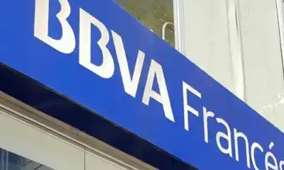 Le enviaron una tarjeta que no pidió, le inventaron una deuda y ahora el banco deberá pagarle millones