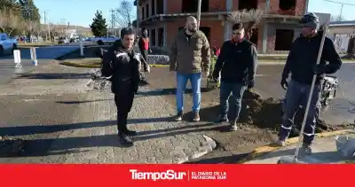 Reactivaron el Plan de Bacheo y avanzan a paso firme con las obras en la Biblioteca Municipal