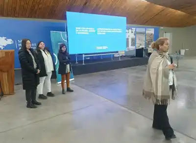 Capacitación en Casa de Gobierno: el detalle que marca un antes y un después en la atención pública