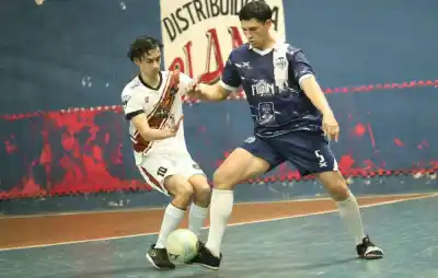 La noche que promete: tres duelos abren la semana en el Clausura de APoFuSa