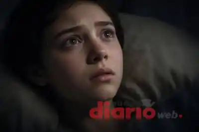 El escalofriante relato de una familia: su hija ve una figura en la ventana cada madrugada