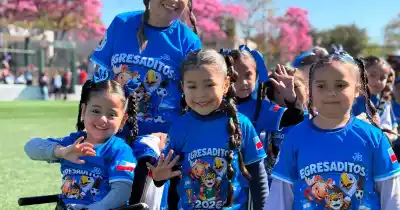 El desfile de los egresaditos que emocionó a las familias en Catamarca