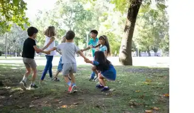 ¿Están desapareciendo habilidades clave en los niños tucumanos? La advertencia de los expertos sobre las pantallas