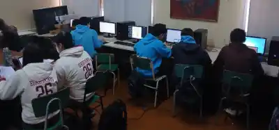 La competencia que desafía a 200 estudiantes misioneros con IA y robótica