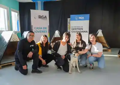 Chipeo, adopción y arte: así fue la jornada que unió a los jóvenes con el cuidado animal