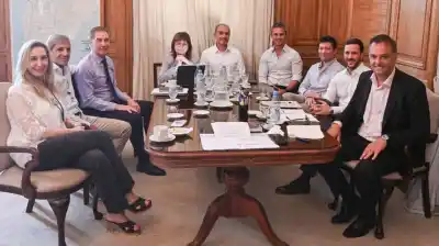 Reunión clave en la Rosada: la agenda que definirá el rumbo del Gobierno tras la polémica