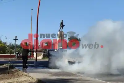 Una Ford Ranger se prendió fuego en pleno Parque Aguirre y el susto fue total