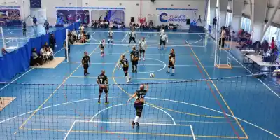 El fenómeno que explota en Comodoro: el deporte que conquista a los adultos y ya tiene 18 equipos