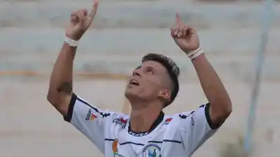 El regreso que ilusiona a Maronese: Seba Jeldres vuelve al Dino para el Regional Amateur