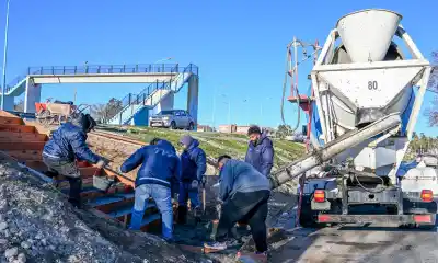 Barrio Constitución: la Municipalidad de Trelew avanza con la reparación de tres escaleras clave