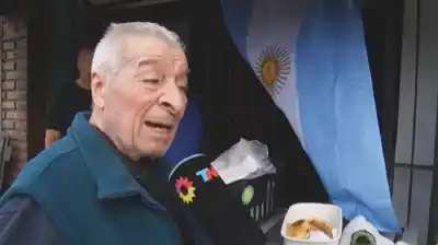 A los 79 años, recorre Ramos Mejía vendiendo empanadas para pagar un alquiler de $600.000