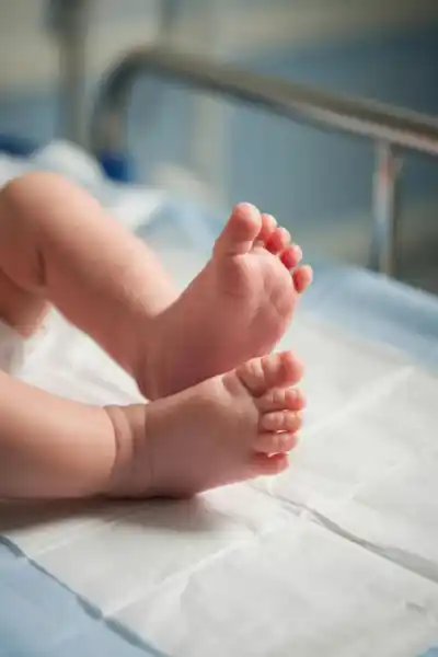 Mendoza revela una cifra clave sobre la mortalidad infantil: el dato que genera alivio y preocupación
