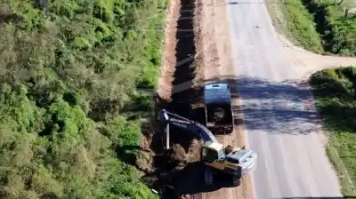 Las Breñas acelera obras de canales para evitar inundaciones: qué zonas están en obra