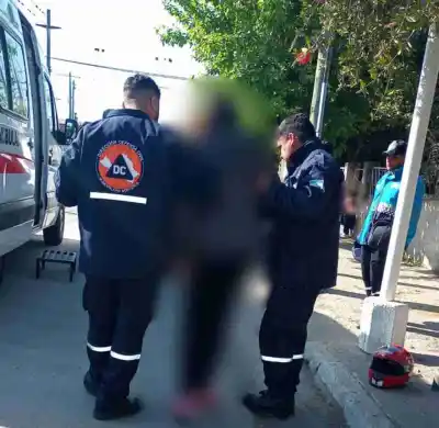 Embarazada se descompensa y se cae de su moto en Monteros