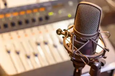 Los homenajes que emocionarán a San Juan: reconocen a las voces que marcaron la radio local