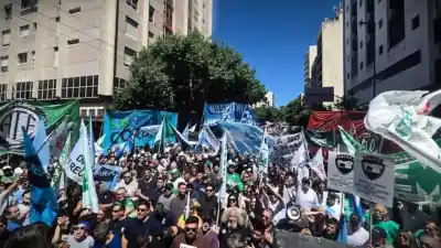 Llaryora sorprende con un proyecto clave para aliviar el bolsillo de los cordobeses