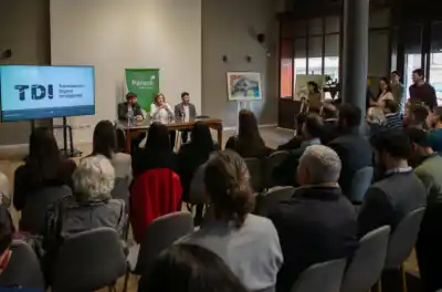 El fin de la era del papel: Paraná digitaliza más de 200 trámites y esto es lo que tenés que saber