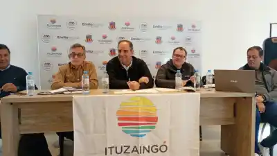 Reunión en Ituzaingó: la FECOF confirmó un subsidio para las ligas y nuevas fechas de torneos
