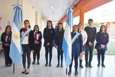Loreto se viste de fiesta: el gobernador inaugura obras educativas y entrega viviendas