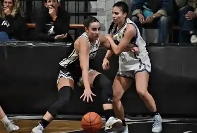 Temperley golpeó en el final y este jueves Baigorria vivirá una jornada histórica en el básquet femenino