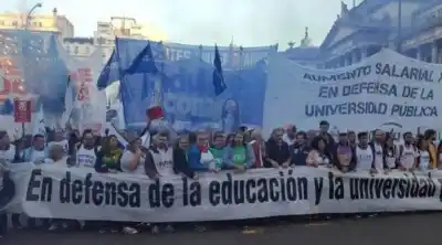 Paro universitario en Roca: 48 horas de protesta y el impacto en las sedes locales