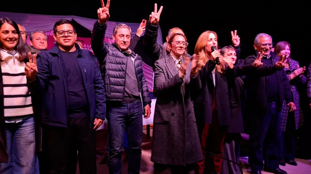 Tolosa Paz, Silva Neder y candidatos en Forres