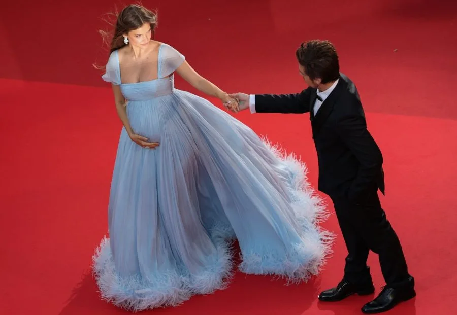 barbara-palvin-y-dylan-sprouse-esperan-su-primer-hijo-2240139.jpg