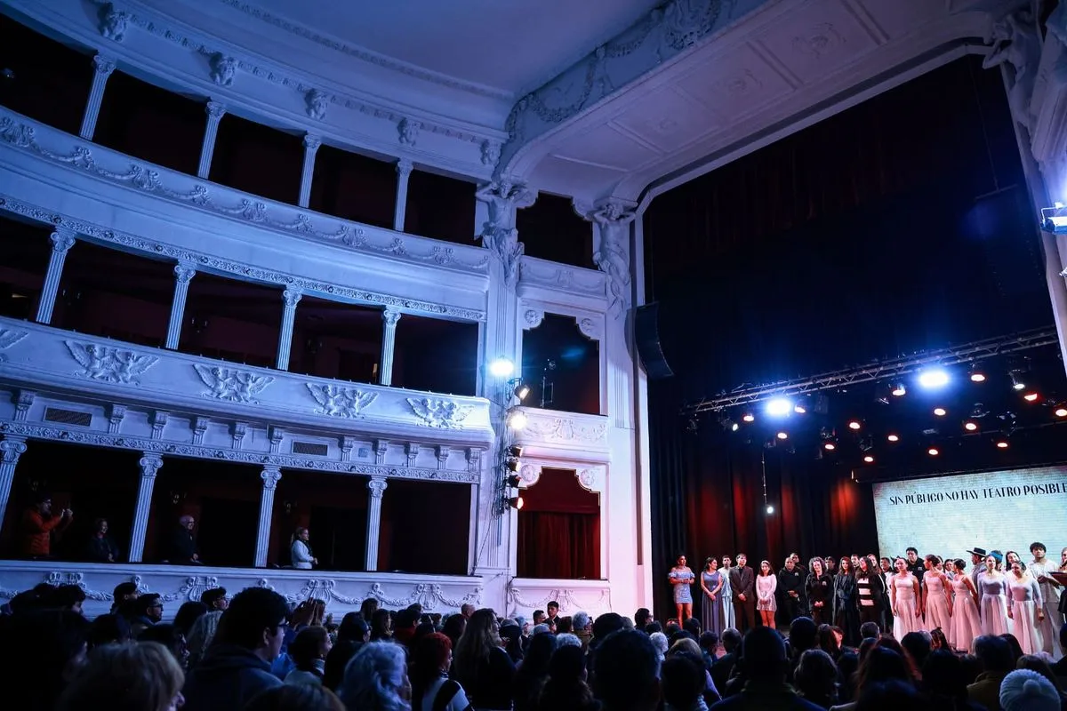 Sadir presente en la gala por los 125 años del Teatro Mitre