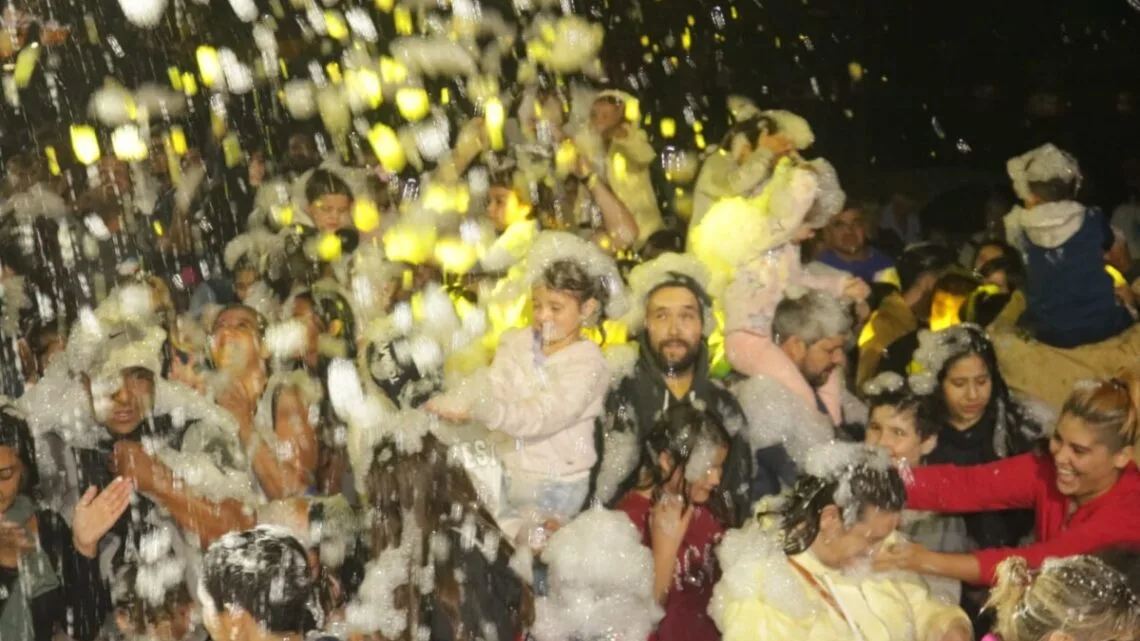 Fiesta de la Espuma en la laguna
