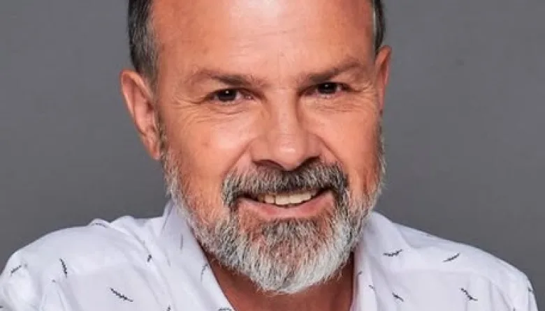 Gustavo “el Gato” Sylvestre se presenta en el ciclo Charlas de Café en Costa del Este