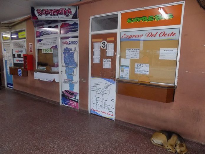 Robaron en la oficina del Exprebus en Monteros