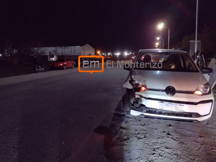 Dos autos chocaron en la ruta 325 en Monteros
