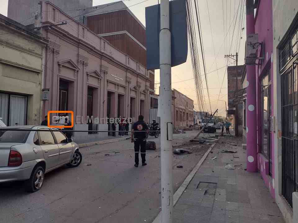 Impactante accidente frente al Centro Judicial Monteros (VIDEO)